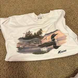 Vintage White Maine Graphic T-Shirt